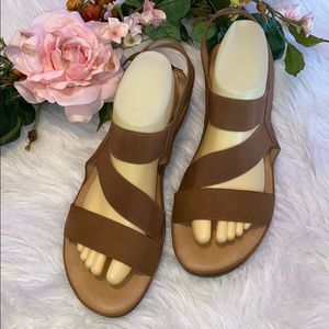 Good Soles by Catherine Padded Stretchy Sandals 11